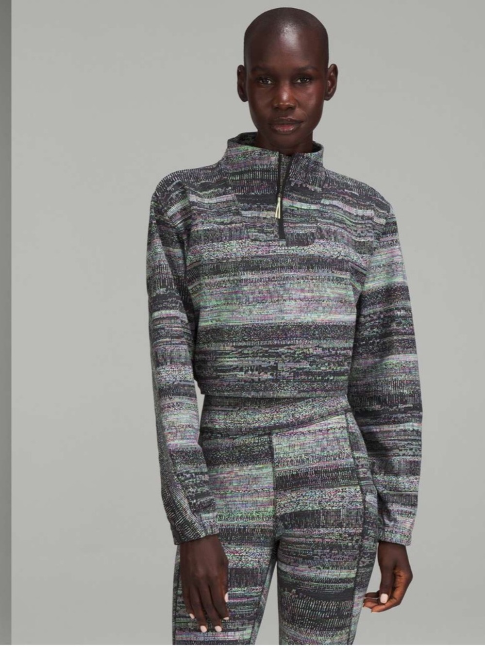 Lululemon • Lab Jacquard Cropped
Half-Zip • Size 6